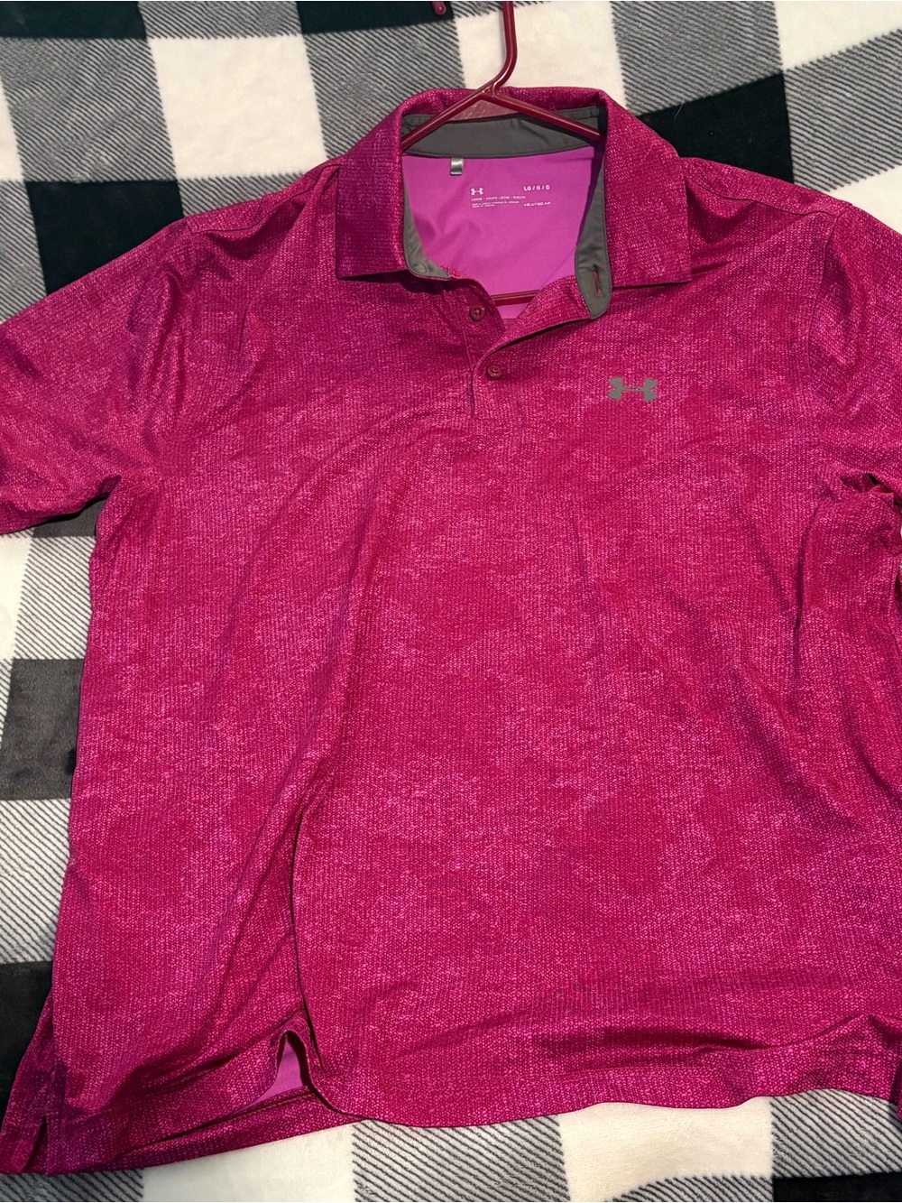 Under Armour Women's Short Sleeve Polo in Magenta